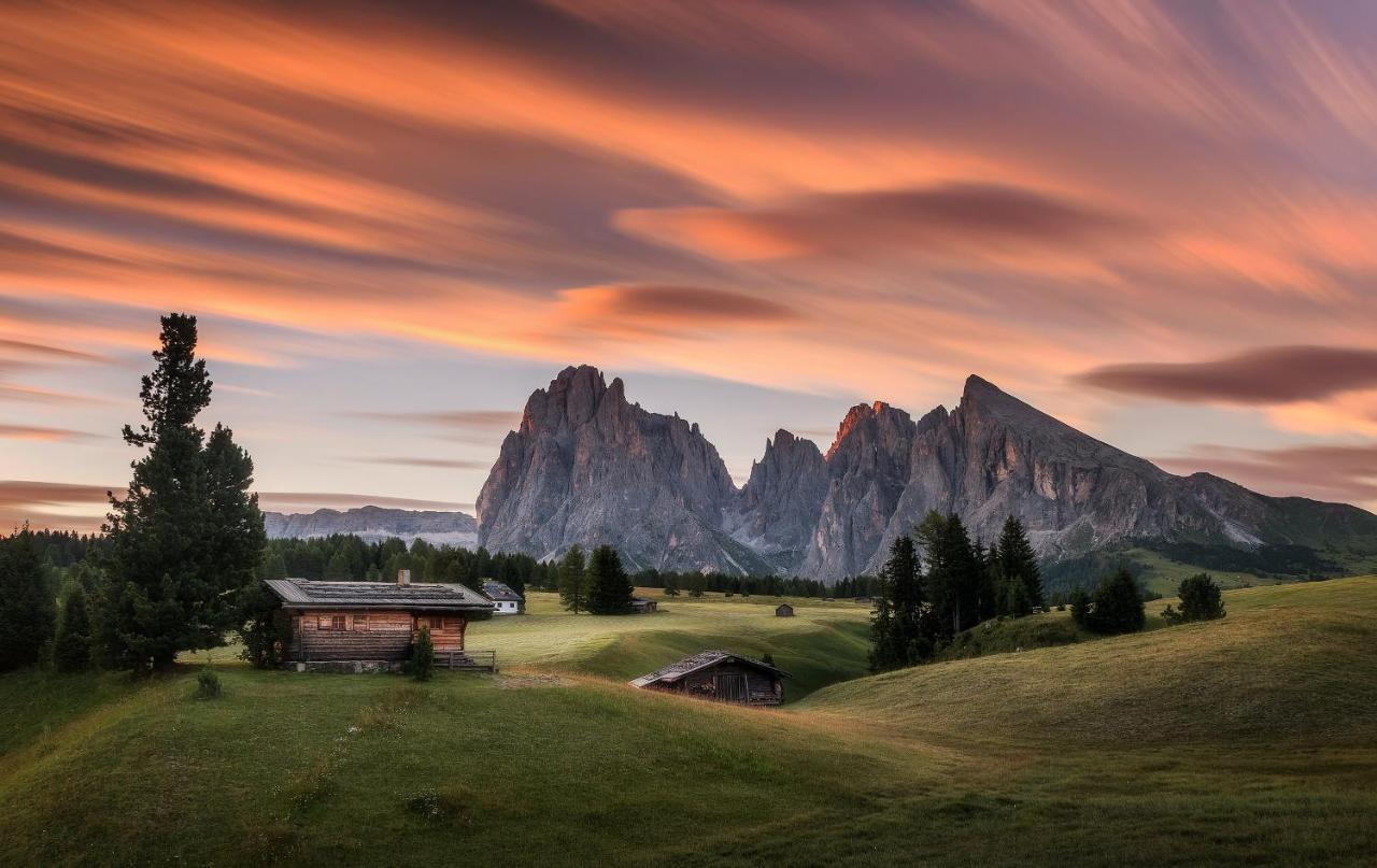 Hotel Goldknopf Alpe Di Siusi Exterior foto